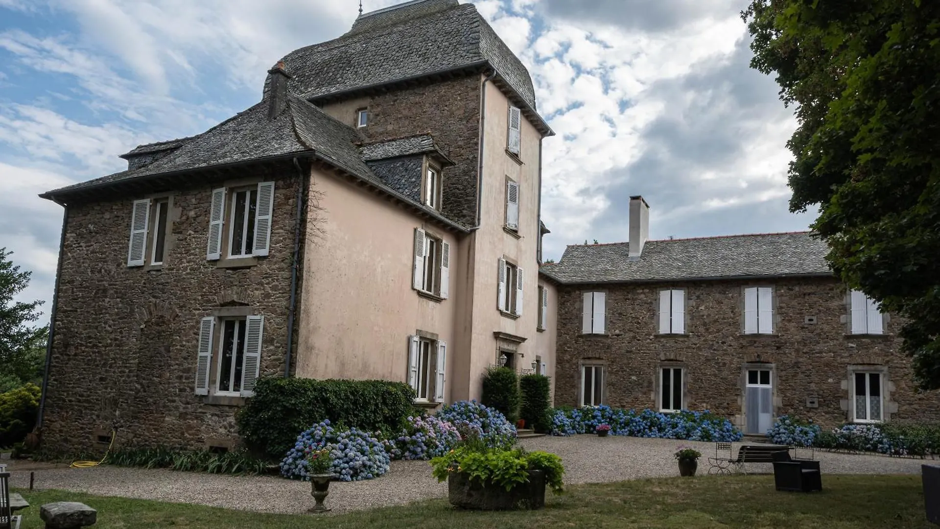 Domaine De Linars ☆ L'Etage Du Chateau ☆ Apartment Le Truel